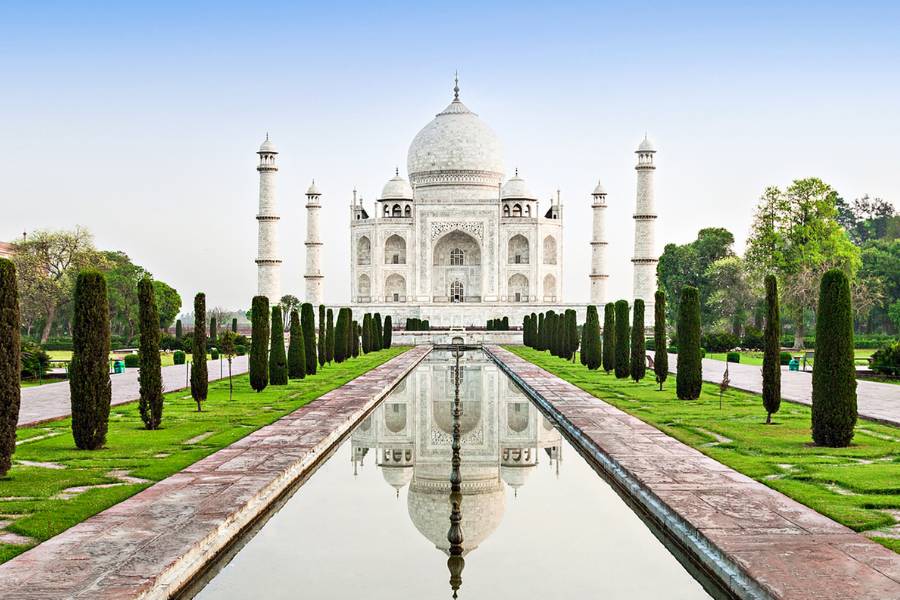 Taj Mahal tour by Gatimaan Express train from Delhi